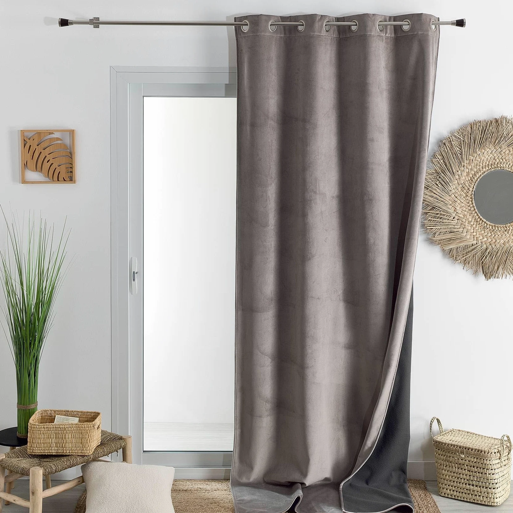 Rideau Isolant Et Occultant en Velours Doublé Polaire - Velours 100% Polyester - Thermique Phonique - pour Chambre Salon - Ruban Thermocollant Inclus - 135 x 280 cm - Taupe