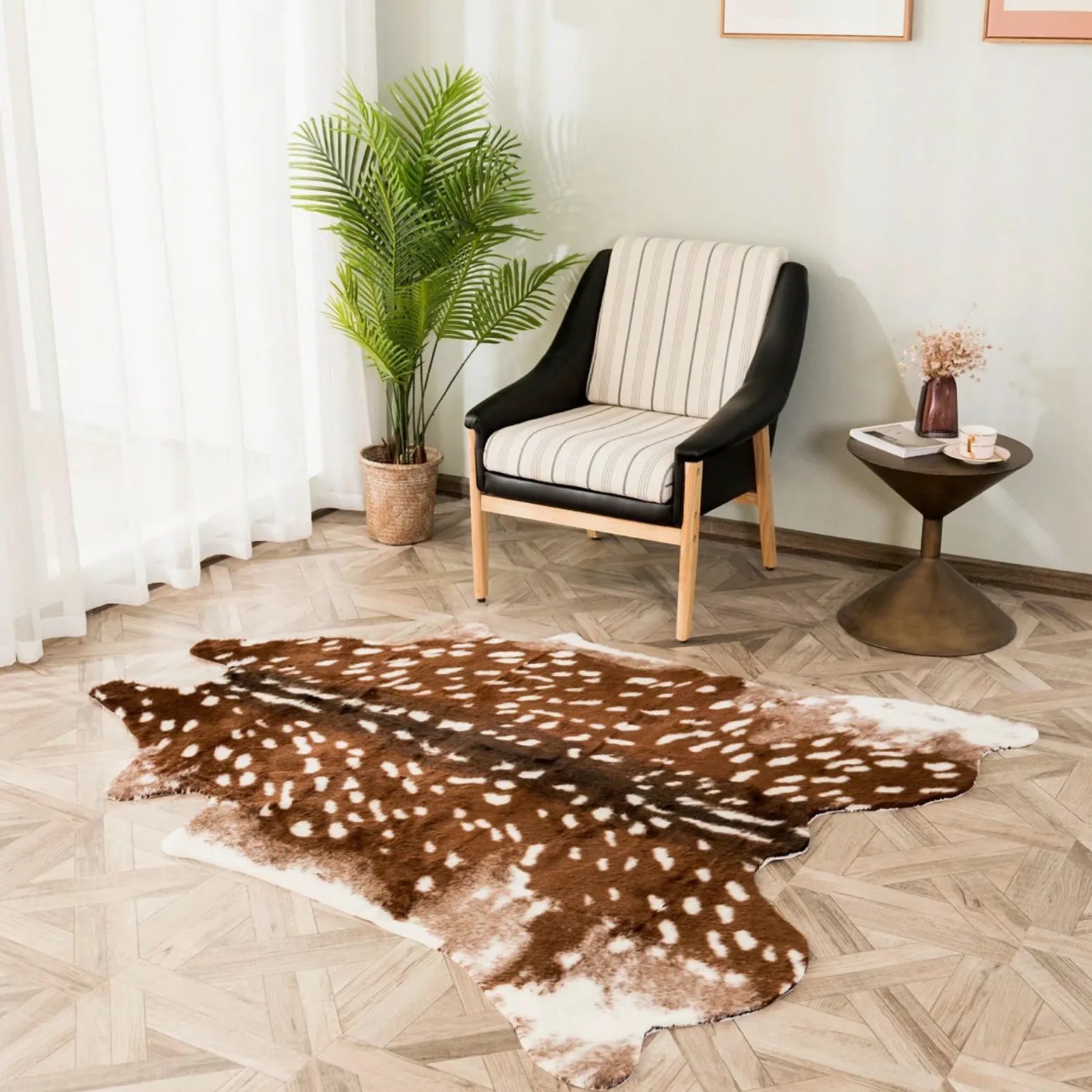 Grand tapis Sika en fausse fourrure avec imprimé cerf - 1,5 x 1,8 m - Blanc et marron