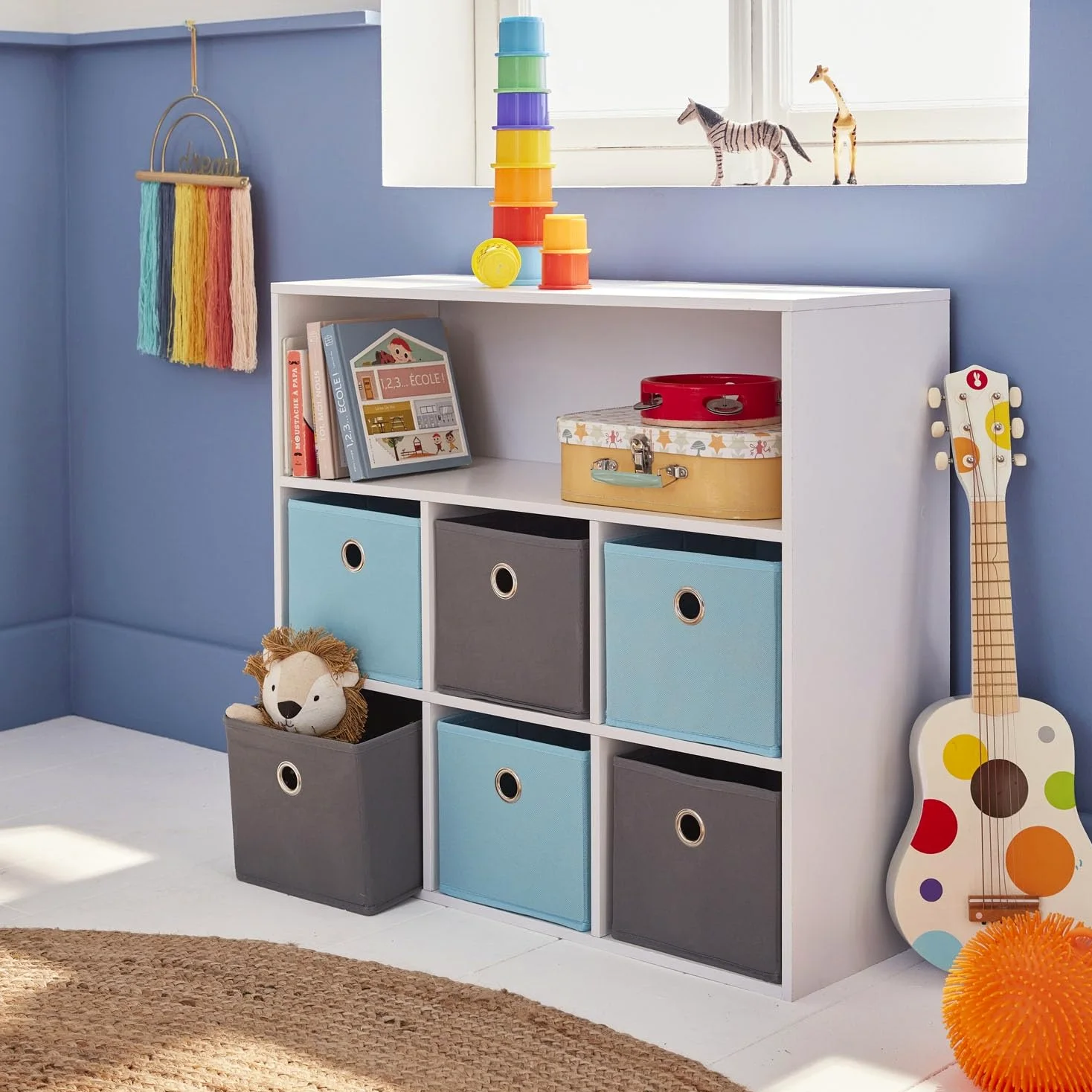 Alice's Home - Meuble de Rangement pour Enfant. Blanc - Camille - avec 7 Compartiments et 6 paniers Gris et Bleus