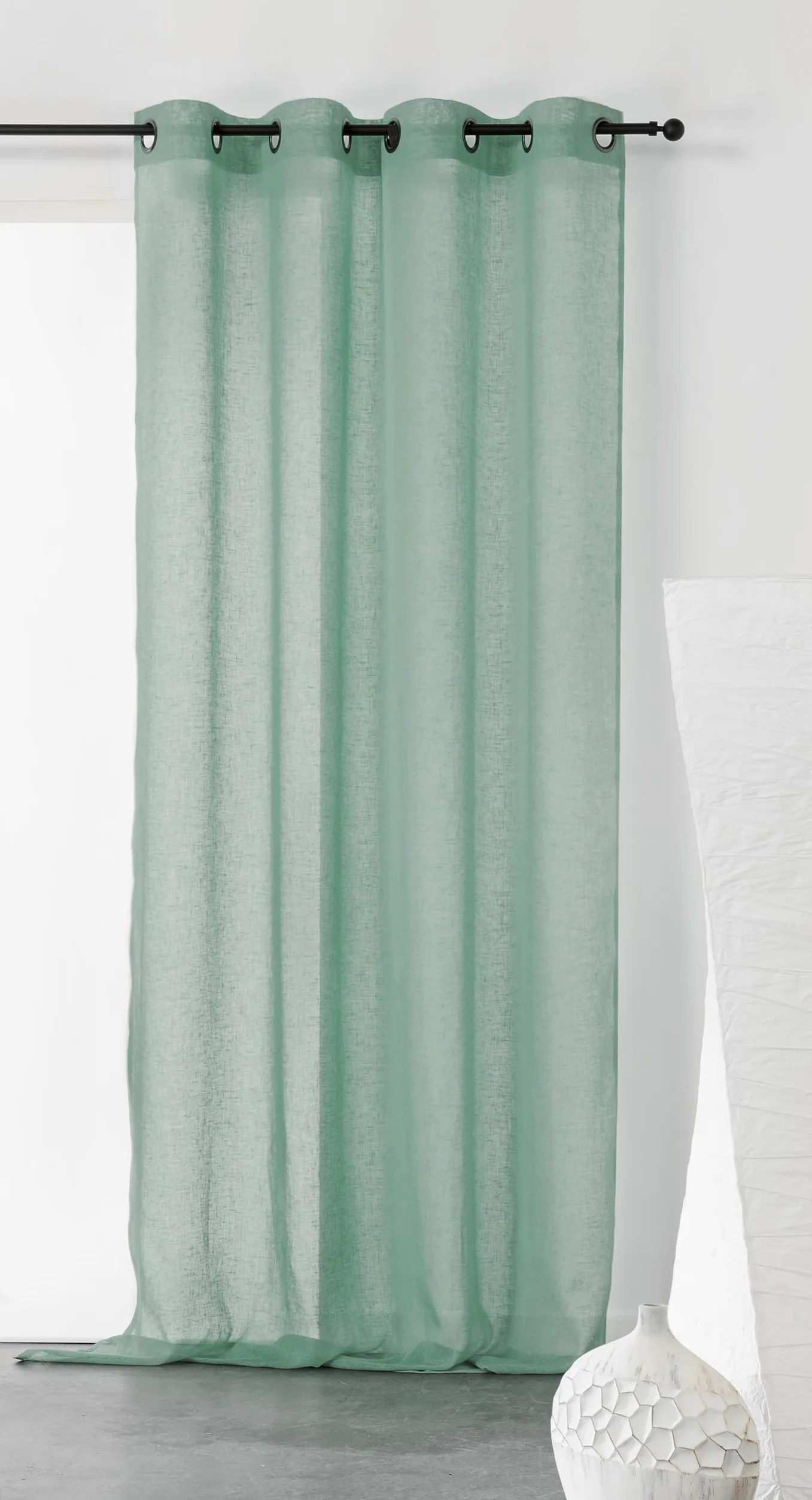 Linder Voilage Naturel en Polyester Lin Kaolin Coloris Vert d'eau Finition œillets Canon de Fusil en 150x240cm