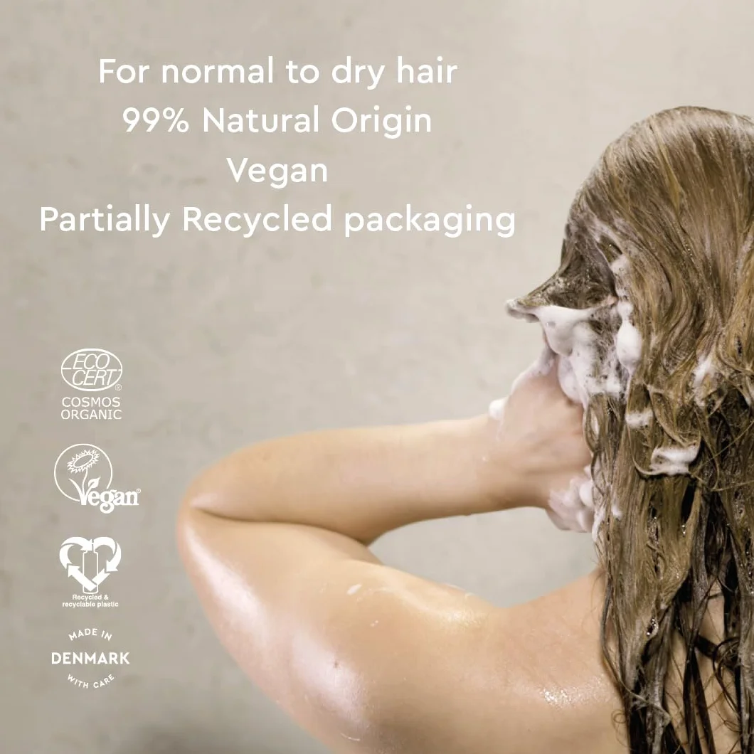Urtekram Nordic Berry Shampoo Hydratant Réparateur Aloe Vera Mûre Arctique Cheveux Normaux à Secs 500 ml