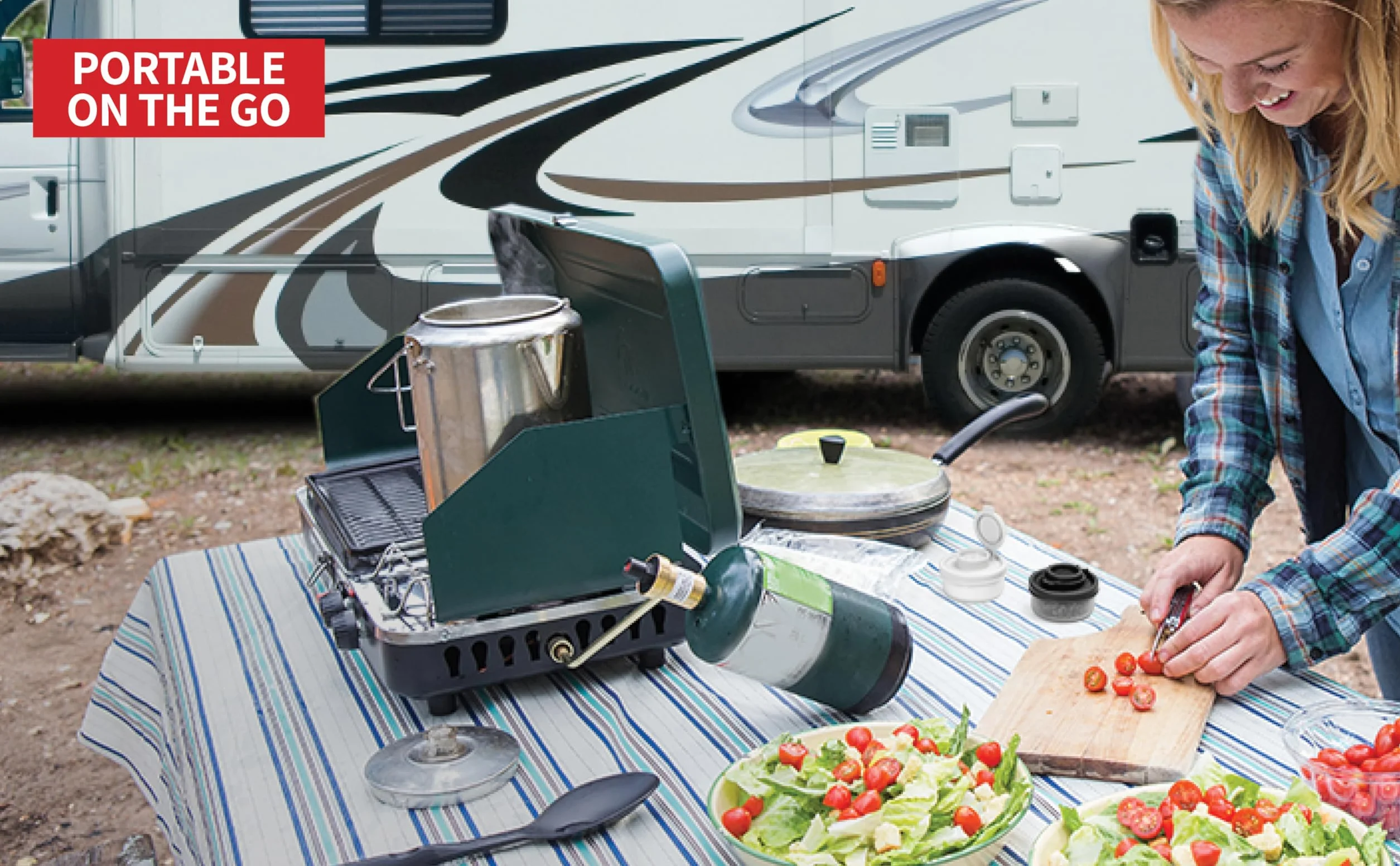 SIGNORAWARE Lot de 2 salières et poivrières étanches camping pique-nique extérieur cuisine voyage ensemble épices transparent couvercles rouges