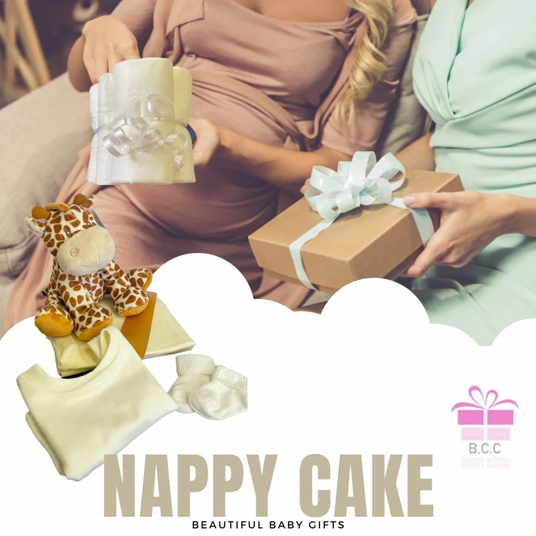 Gâteau de couches neutres unisexe – Mousseline carrée enveloppante 9 couches, bavoir, chaussettes et girafe en peluche douce