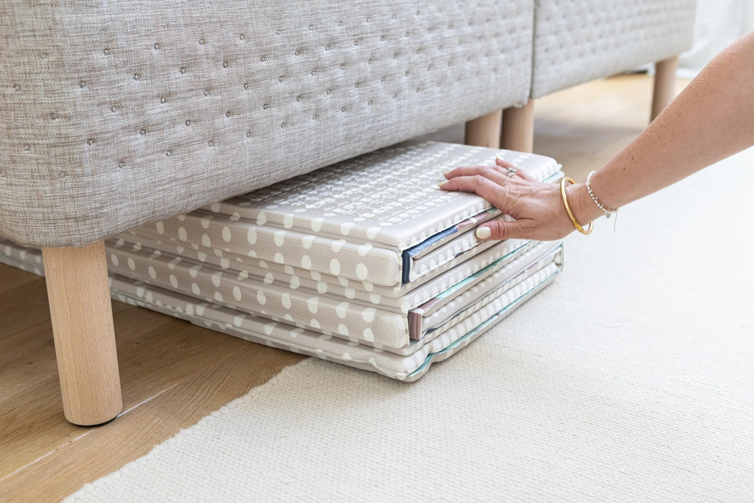 BÉABA Tapis de Motricité XXL 200x150 cm Réversible 2 Faces Mousse Haute Densité 1,5 cm Imperméable Pliable Sac de Transport