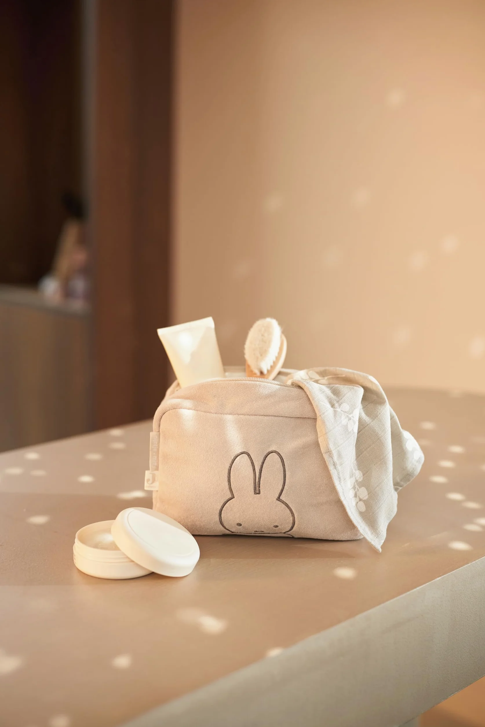 Jollein Sac à Langer en Tissu éponge Miffy Nougat Trousse à Couches Beige