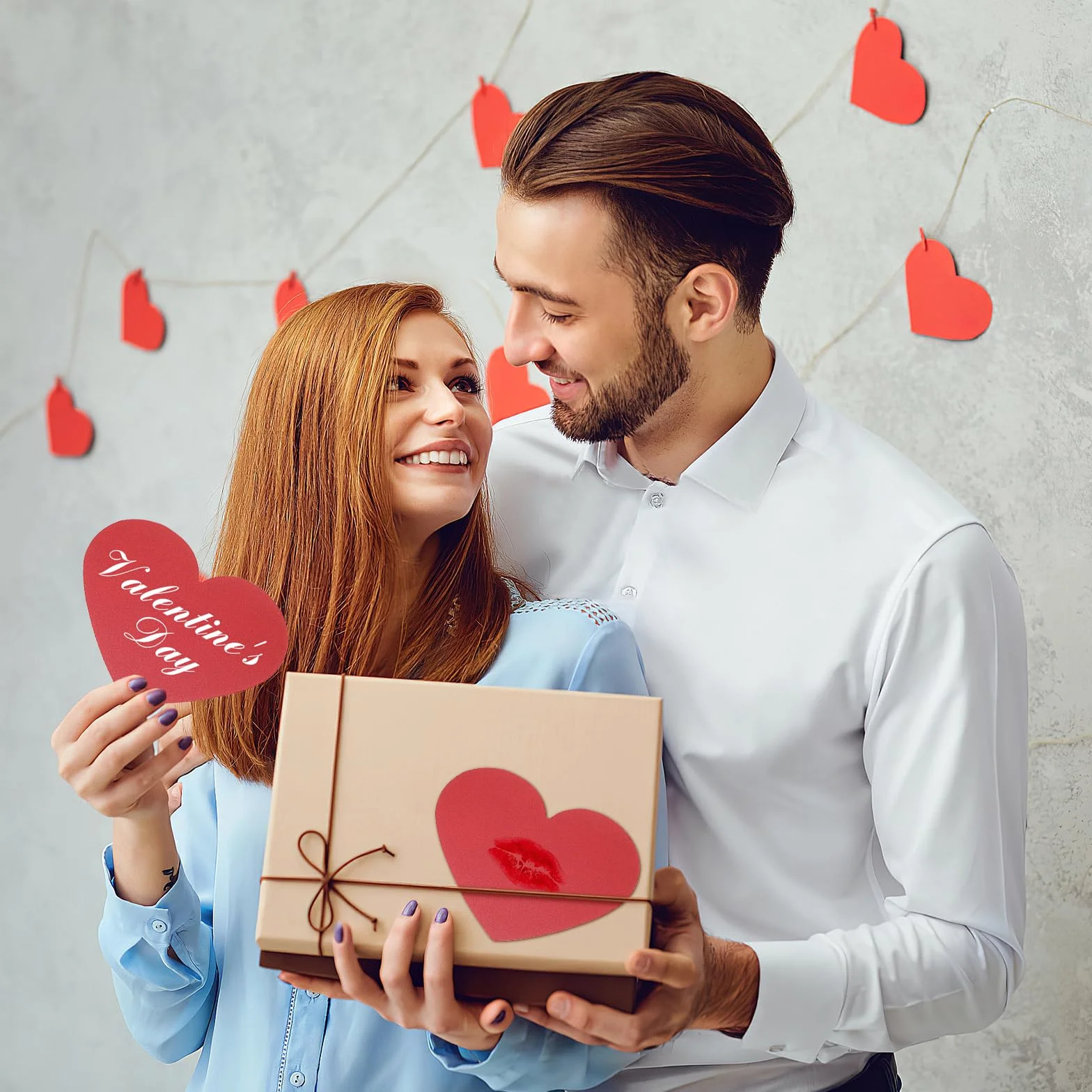 Découpe en papier en forme de cœur 40 pièces rouge Saint Valentin artisanat carton