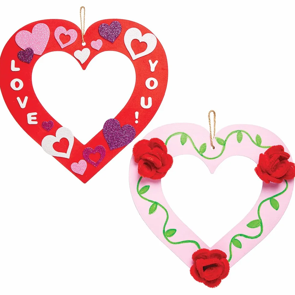 Baker Ross FX500 Couronnes en bois en forme de cœur Lot de 6 Décorations Saint-Valentin fait soi-même
