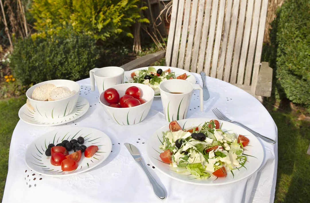 Moritz Vaisselle de camping pour 1 à 4 personnes - 4 à 32 pièces - Mélamine - Verres à eau en option - Verres à vin - Verres à champagne - Verres à vin blanc - Verres à vin rouge - Limon