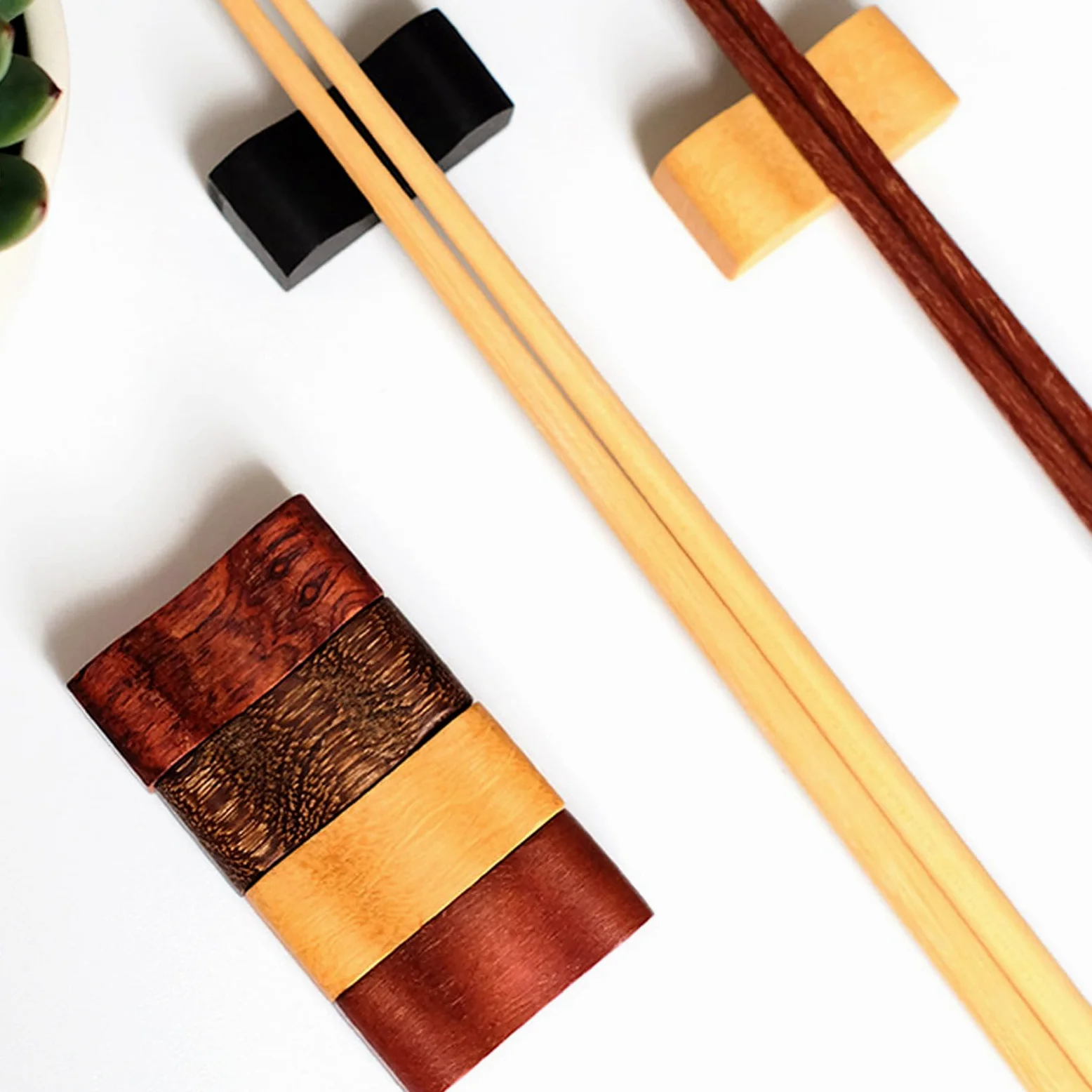 Repose-Baguettes en Bois, Support concave pour cuillères et fourchettes, idéal pour la Cuisine, Les fêtes et Autres Occasions. Facile à Nettoyer.