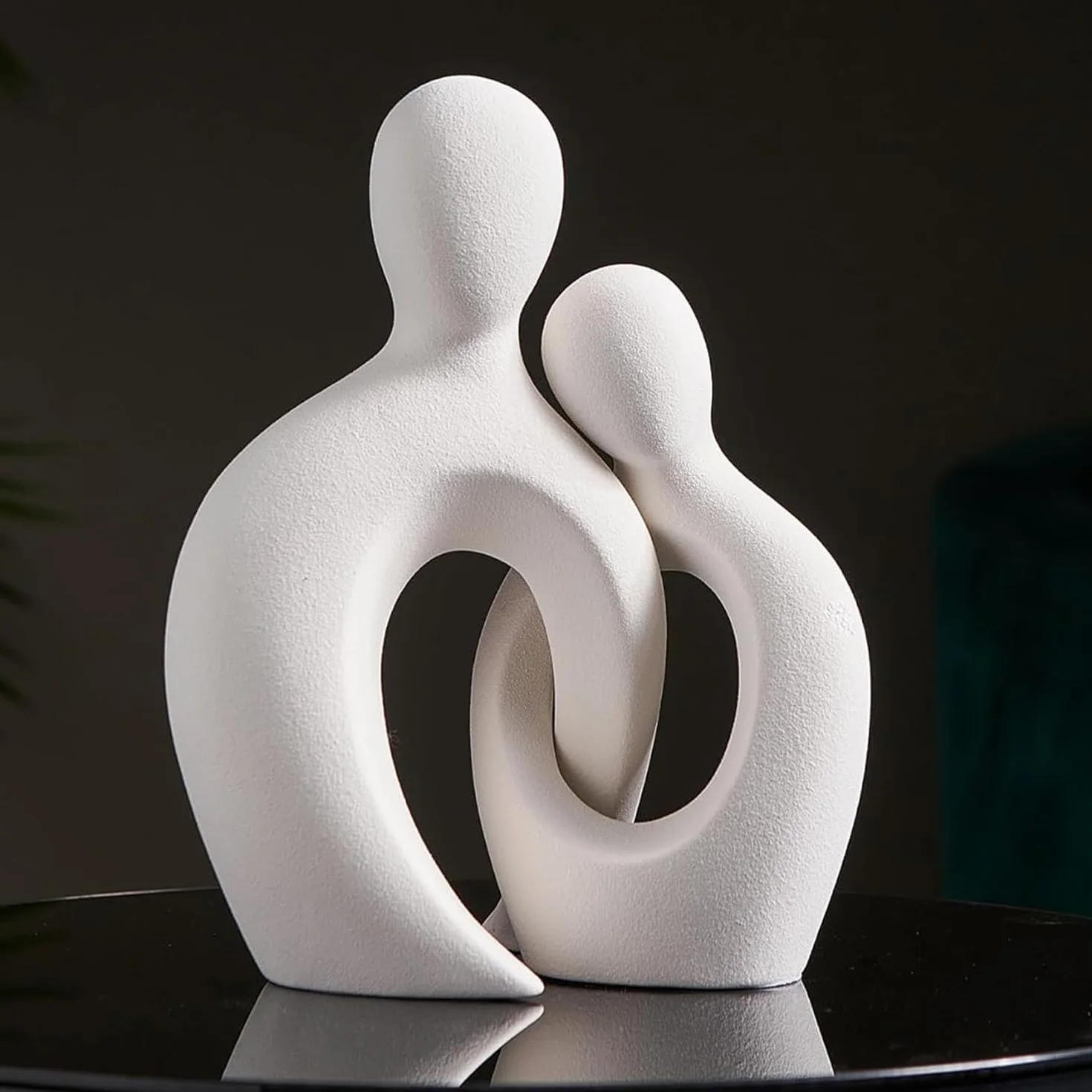 Statue Romantique en Céramique Blanche Moderne pour Décoration Intérieure