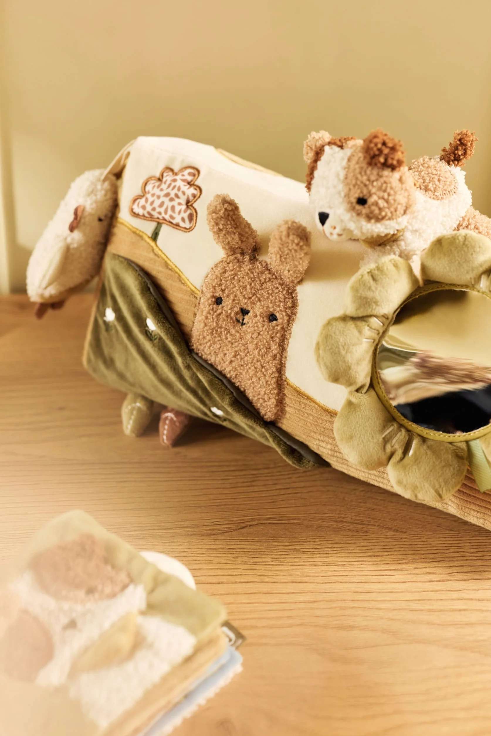 Jollein Coussin d’Activités Tiny Park Tummy Time avec Animaux Miroir Papier Froissé Jouet Bébé Sensoriel