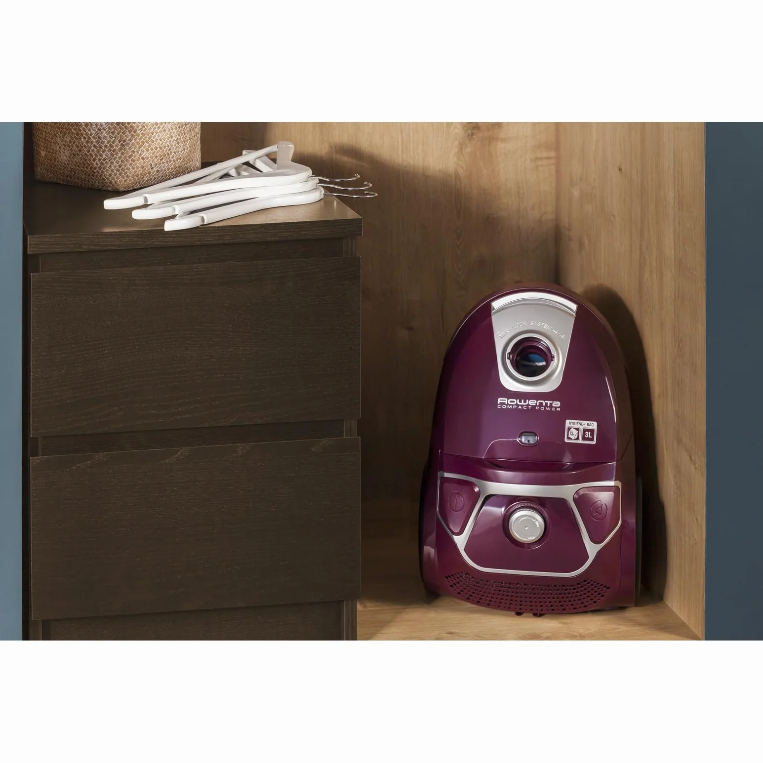 Rowenta RO3969EA Compact Power Aspirateur avec sac 900 W Haute filtration 3 L Aubergine