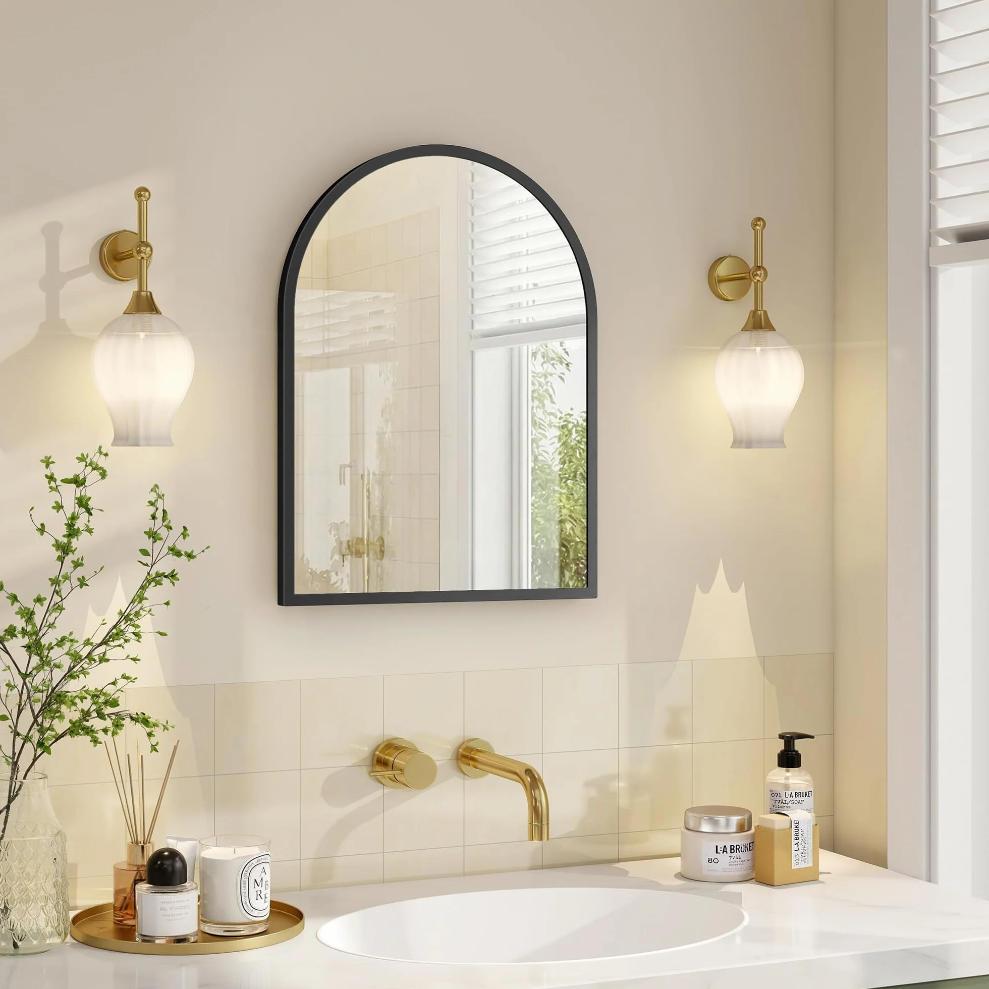 SONGMICS Miroir Salle de Bain Mural Arqué 40 x 30 cm Cadre Aluminium Noir d'encre LWM013BD01