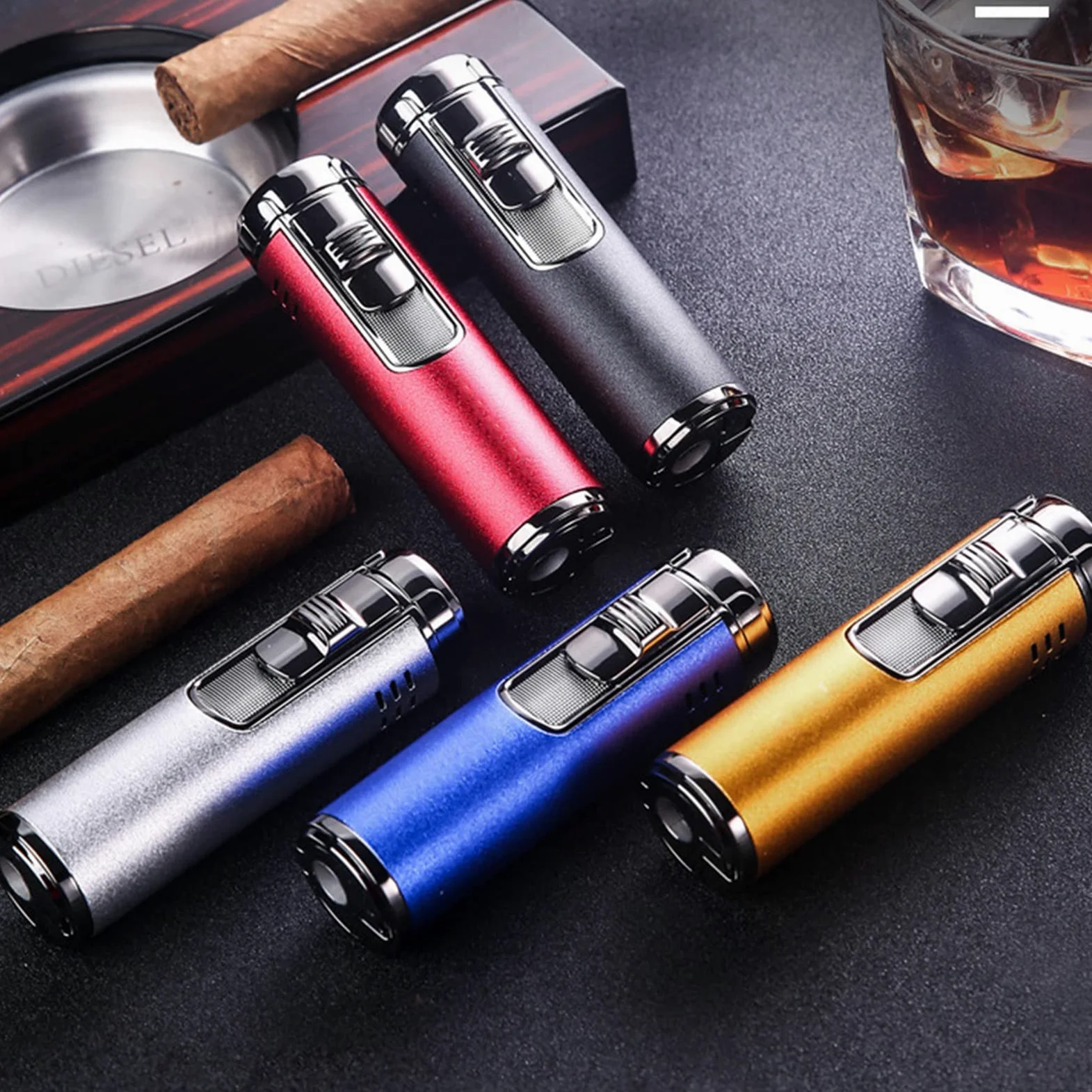 Generic Briquet Gonflable en Métal Cylindrique 4 Jet Flamme Rouge Rechargeable Butane Briquet Cigarette Allume-Cigare Accessoires Fumeurs pour Hommes,Silver