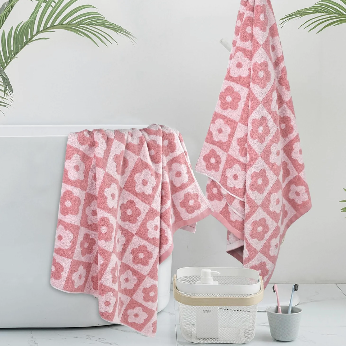 Jacquotha Lot de 2 Serviettes de Bain de Luxe à Carreaux Floraux, Serviettes Roses pour Femmes et Filles, 69,9 x 140,7 cm, décoration Mignonne pour Salle de Bain et Piscine, en Coton