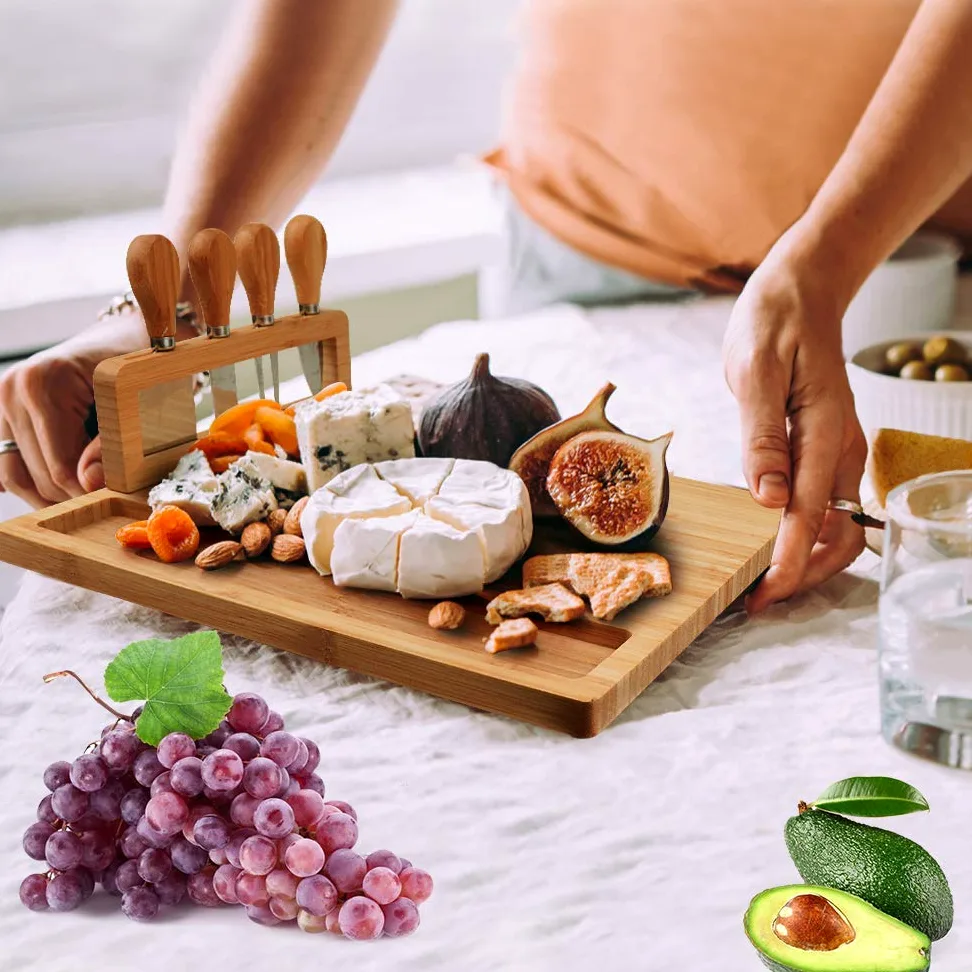 Plateau à fromage en bambou avec plateau à charcuterie et plateau à viande, plateau de service en bois, cadeaux uniques pour Noël, mariage, anniversaire