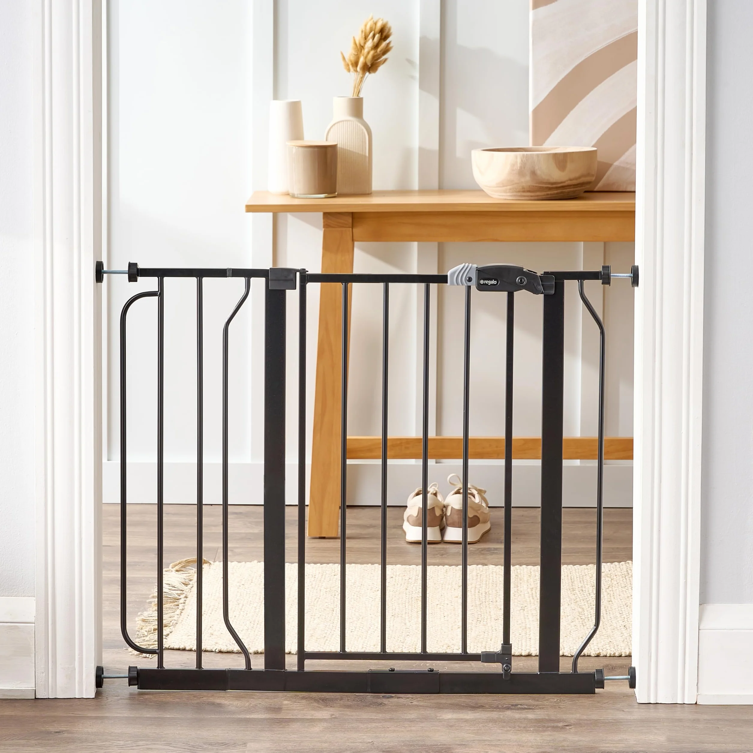 Regalo Safety Easy Step Baby Gate for Doorways & Stairs, Fits 73.6-95.5cm, Pressure Mounted, Black