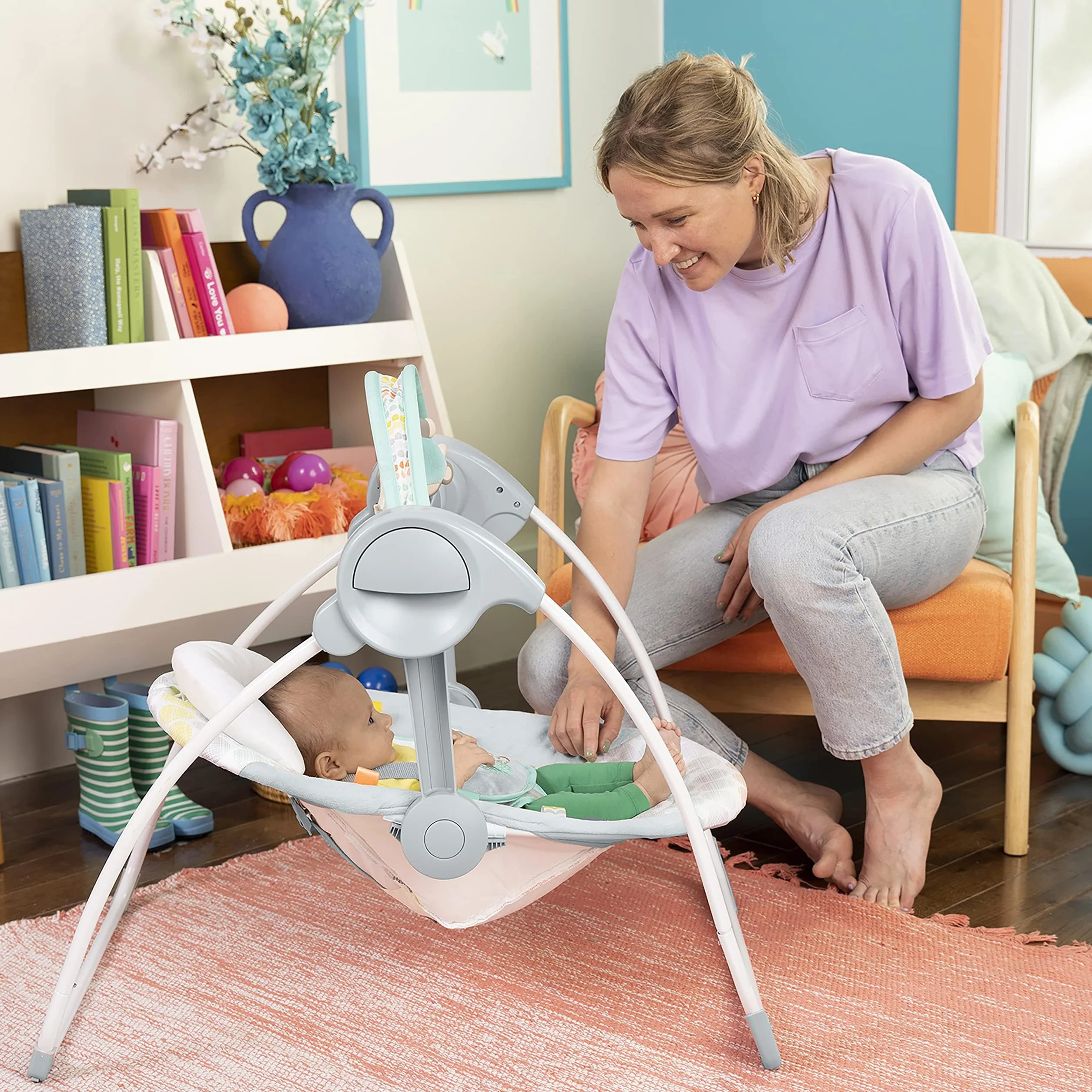 Bright Starts Balancelle Compacte Whimsical Wild 6 vitesses balancement arche jeu amovible 2 jouets interactifs multicolore naissance 9 kg