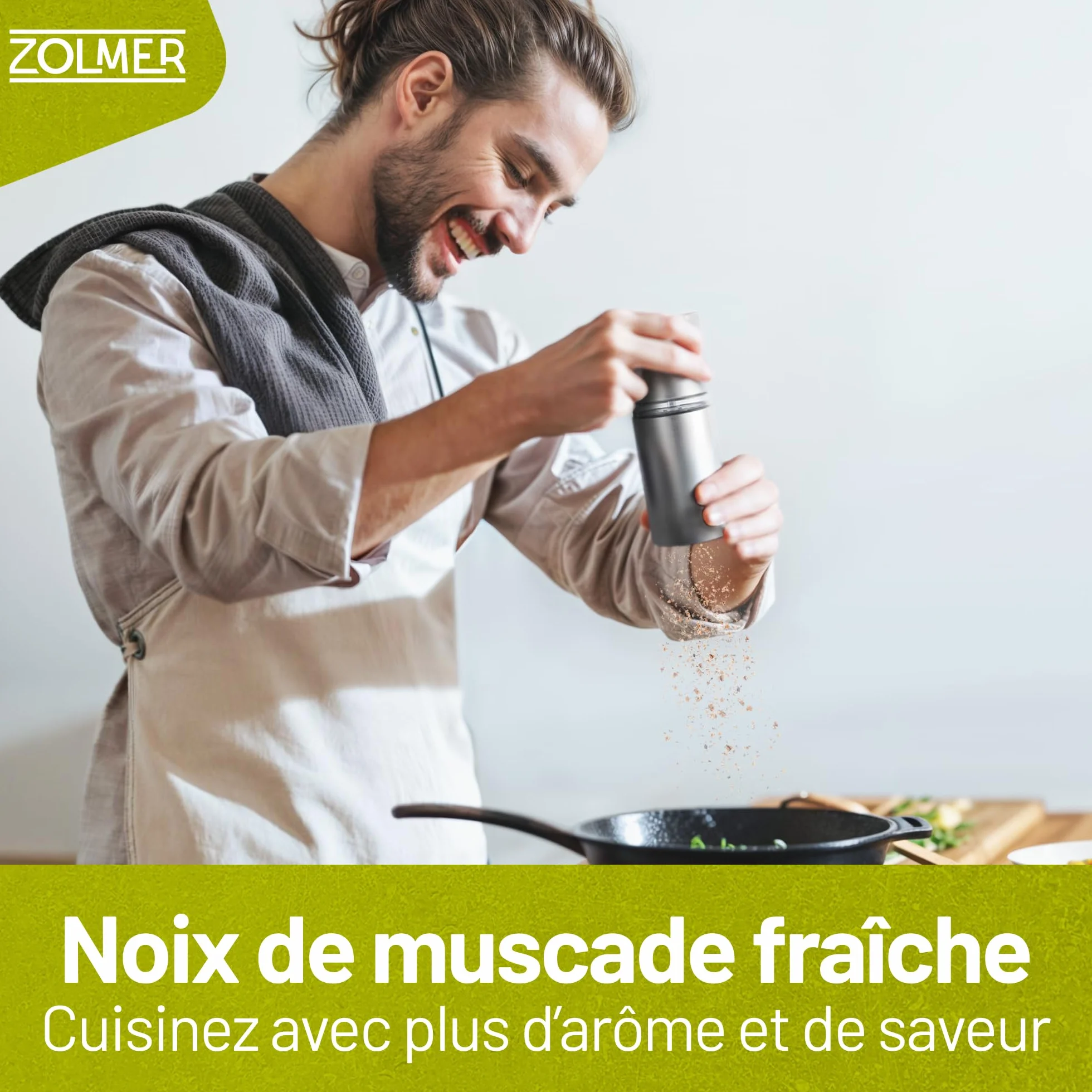 Râpe à Noix de Muscade en Acier Inoxydable avec Récipient de Conservation Broyeur pour Poudre Fine