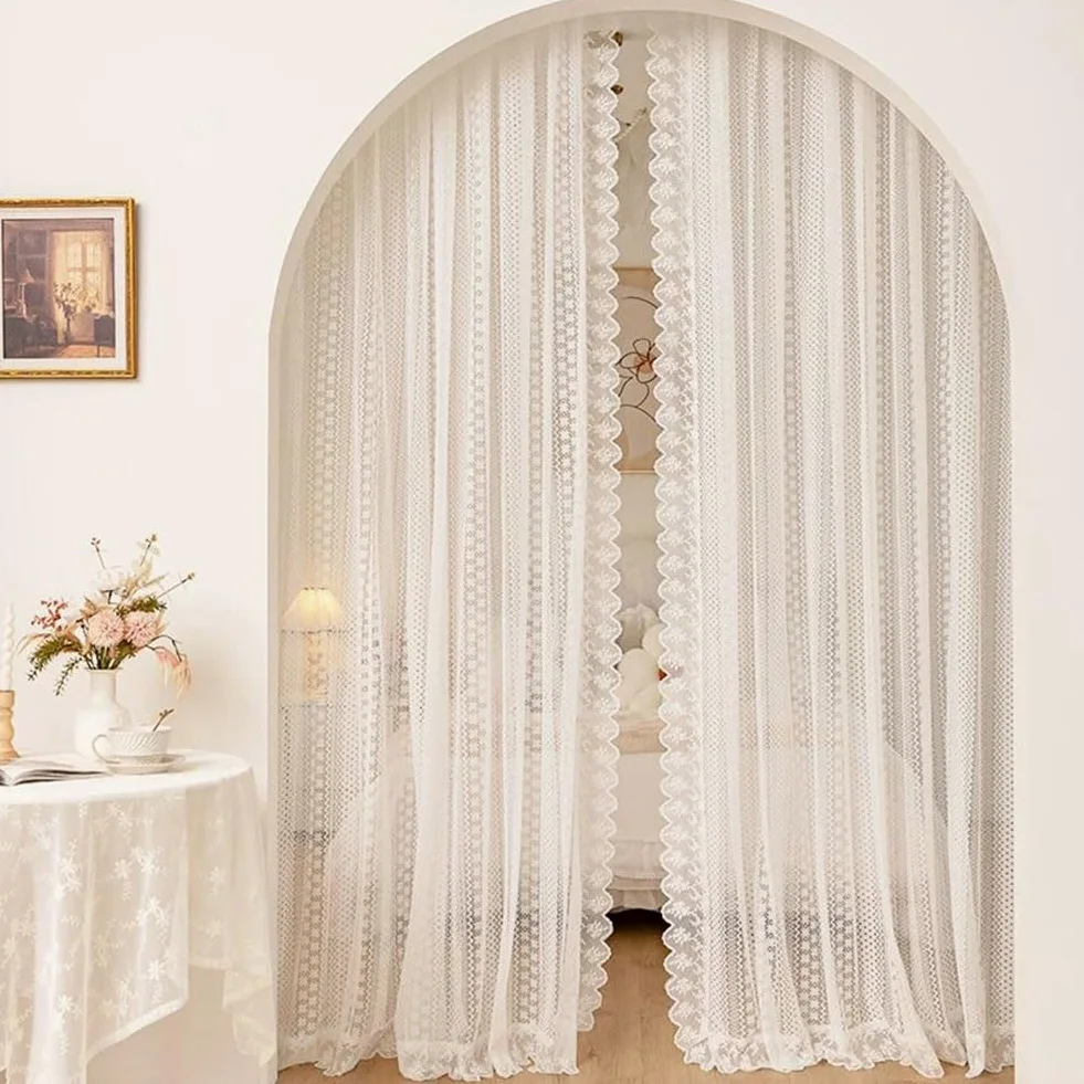 Lot de 2 Rideaux en Dentelle Blanc, Rideau Voilage Romantiques Français Filtrant la Lumière Passe-Tringle Bords Festonnés pour Salon Chambre(WxH160x130cm/63x51inch)
