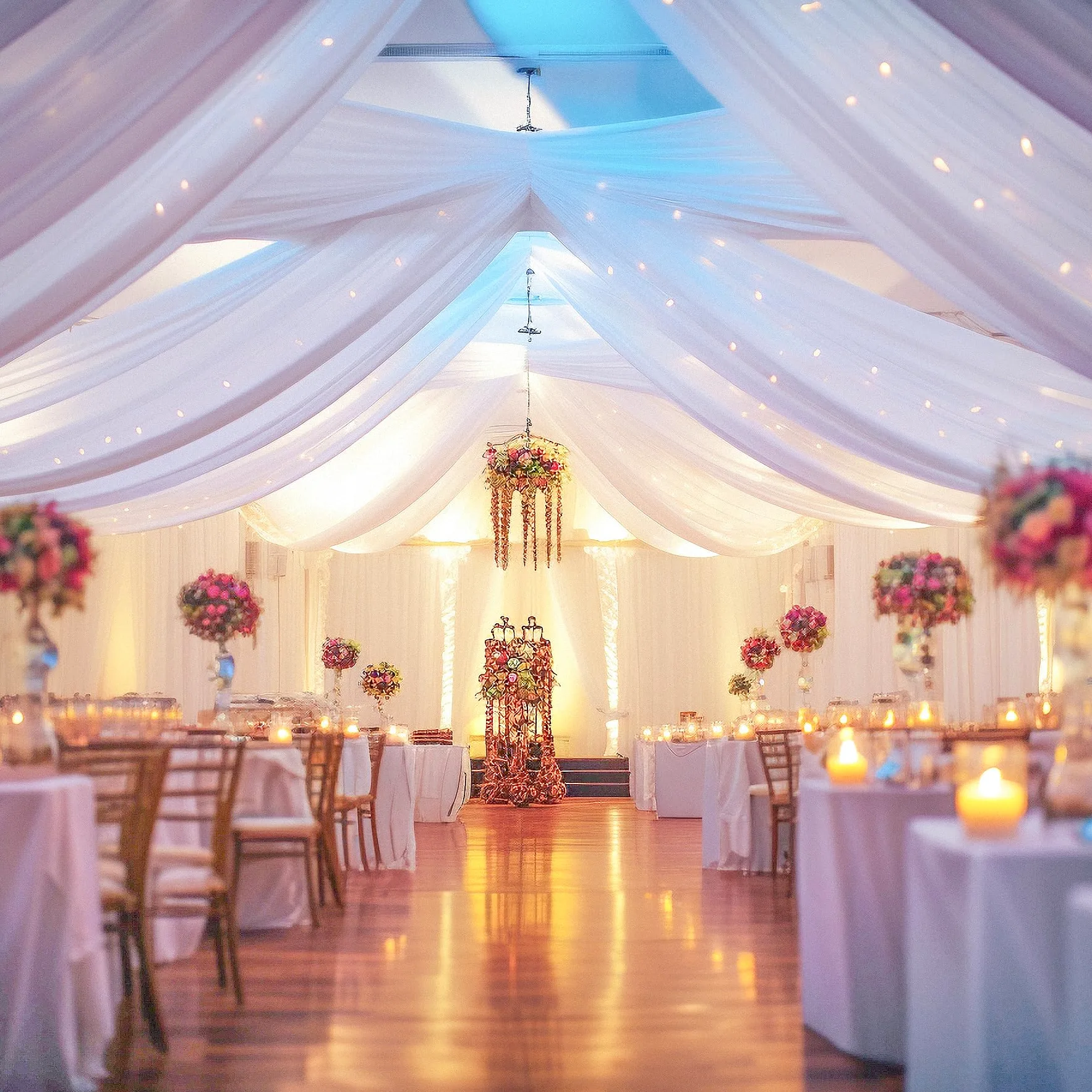 Lot de 6 rideaux de plafond blancs avec guirlandes lumineuses pour mariage – Rideaux de plafond en tulle transparent pour décoration de maison, fête, cérémonie, scène, 1,5 x 3 m