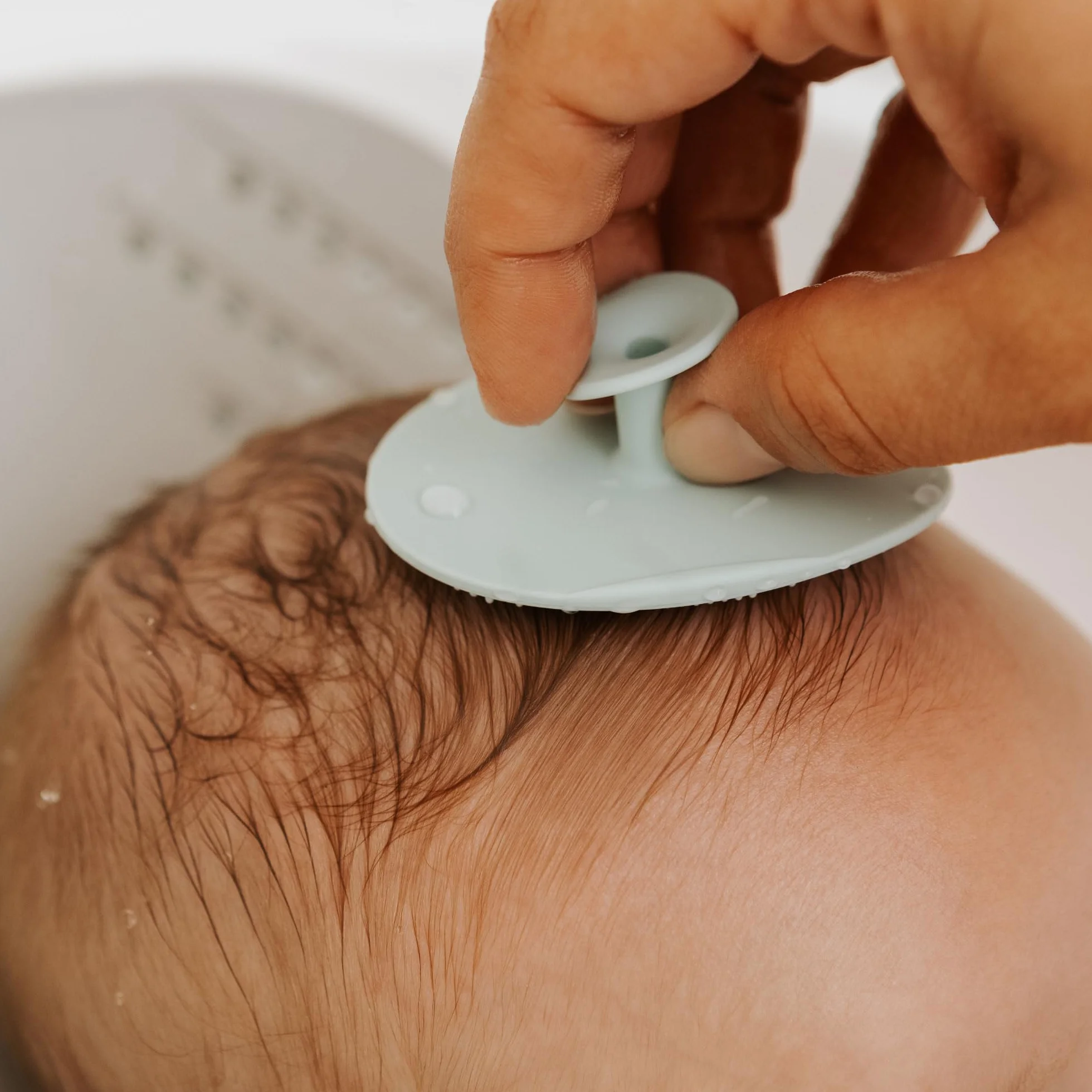 Nuby Kit de Soins pour le Bain de Bébé 8 Accessoires Essentiels Sac de Voyage Doublure Imperméable