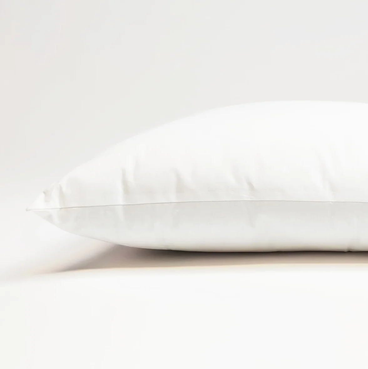 Oreiller Medium Extra-Doux 60 x 60 cm Toile 100% Cotonlogique Garnissage Synthétique Recyclé Lavable 40°C