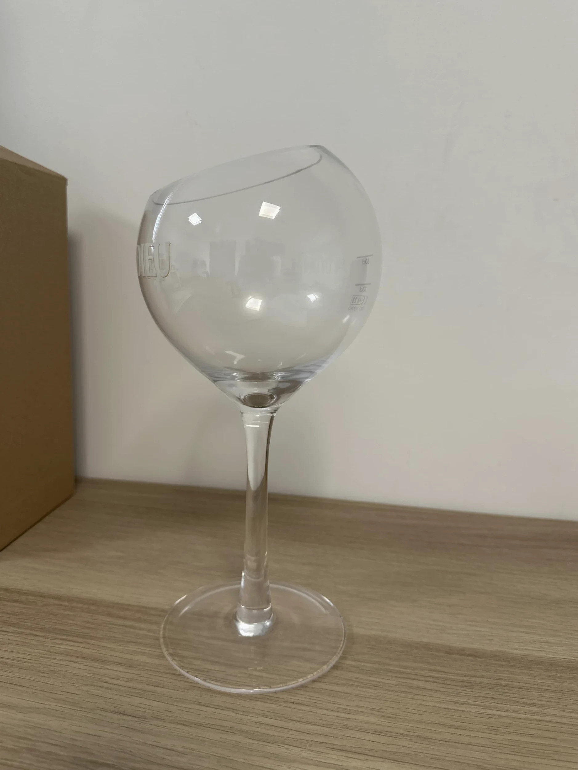 1 verre paix dieu 50 cl, neuf, magnifique, artisanal
