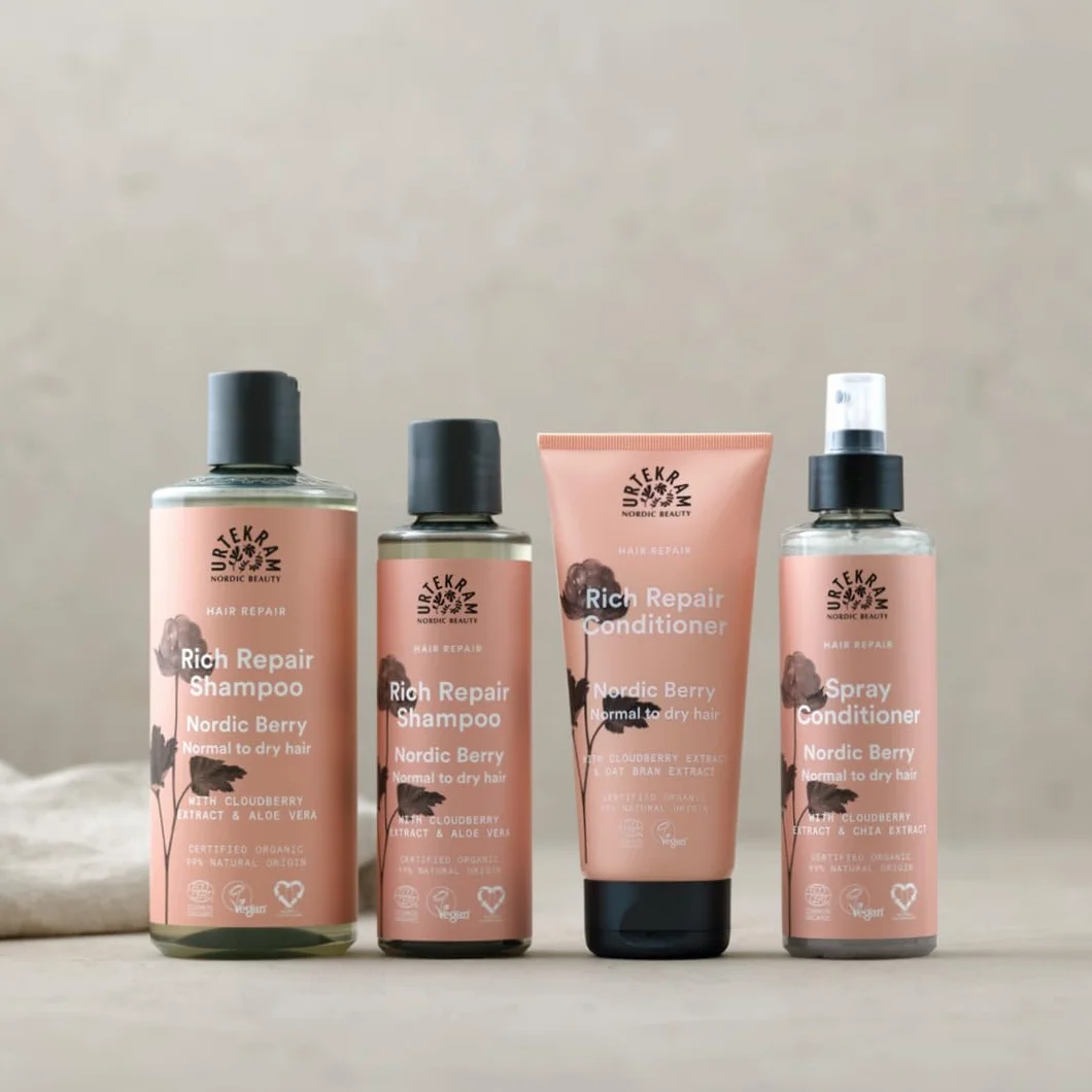 Urtekram Nordic Berry Shampoo Hydratant Réparateur Aloe Vera Mûre Arctique Cheveux Normaux à Secs 500 ml