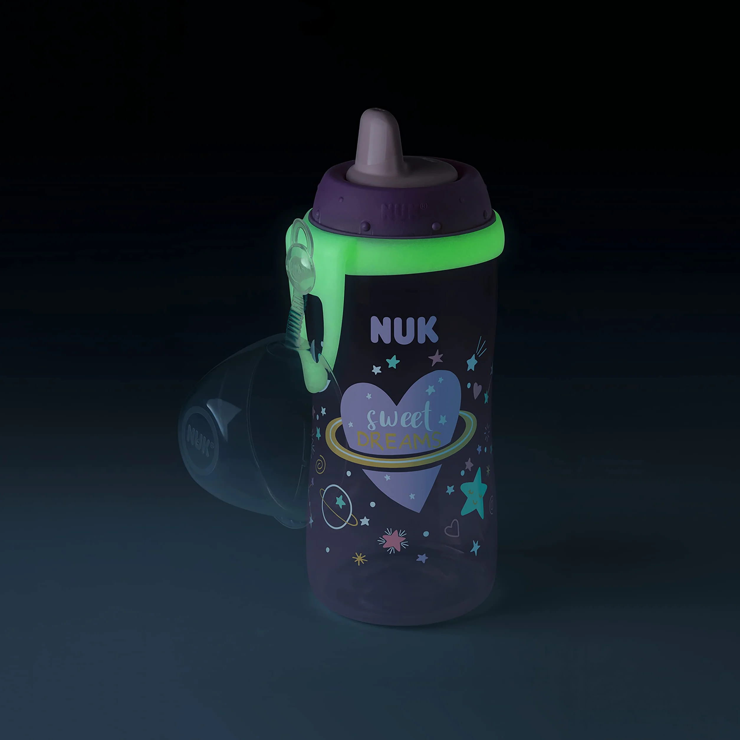 NUK Kiddy Cup Night Gobelet enfant 300 ml bec verseur anti-fuite brille dans le noir sans BPA violet