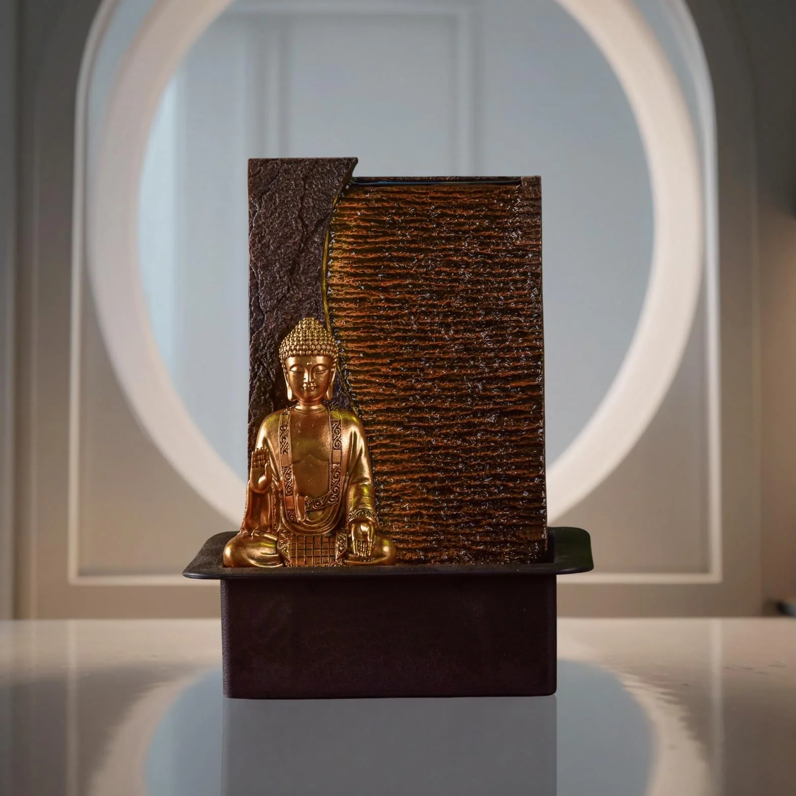 Fontaine d'Intérieur Bouddha Zen'Light Jati H 40cm avec Bandeau LED Jaune et Pompe Silencieuse