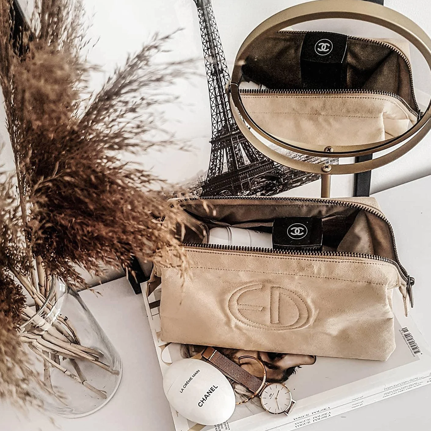 Elodie Details Trousse de Toilette Zip&Go Toile Douce Forme Rigide Change Bébé Alcantara Beige
