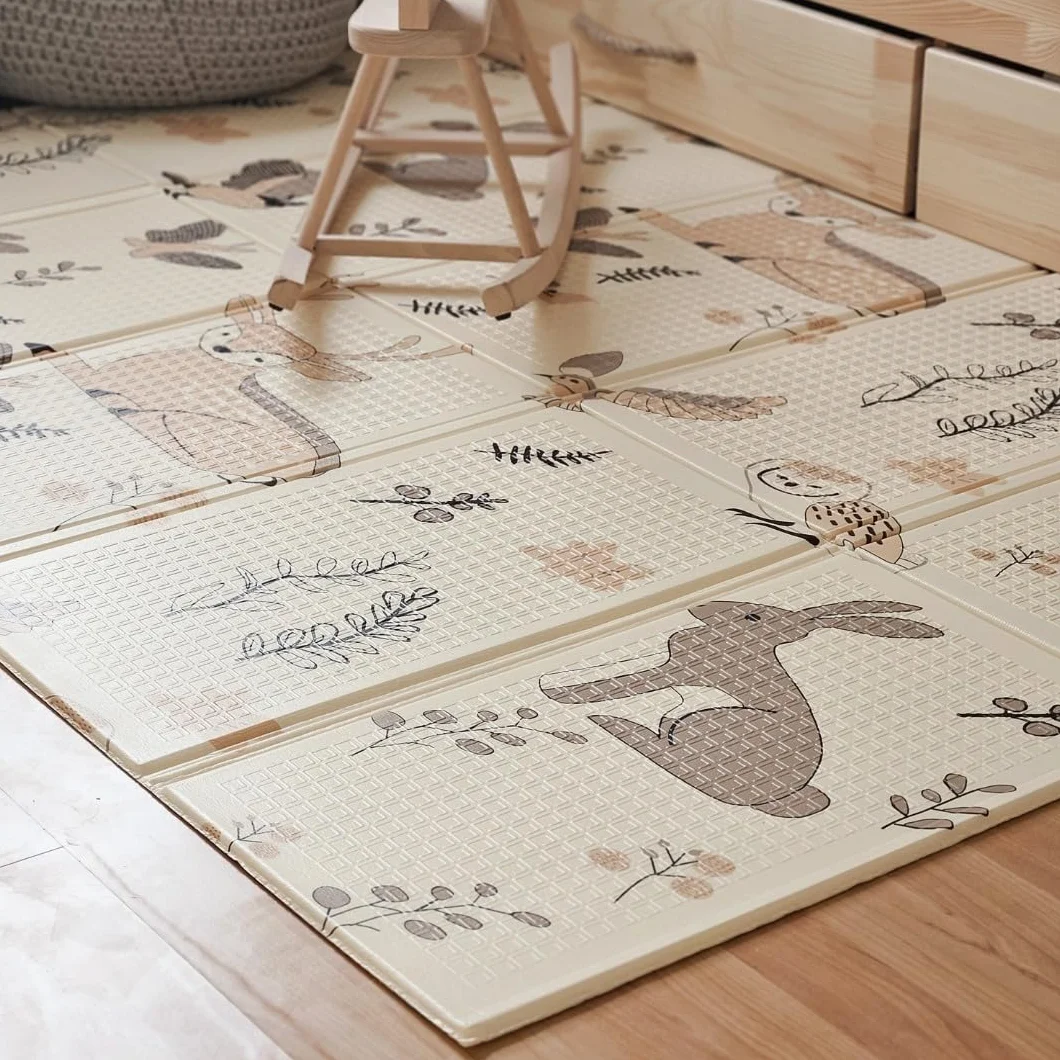 Mamabrum Tapis en mousse pour bébé 180 x 120 x 1 cm, pliable double face, mousse XPE, forêt magique/rues d'automne