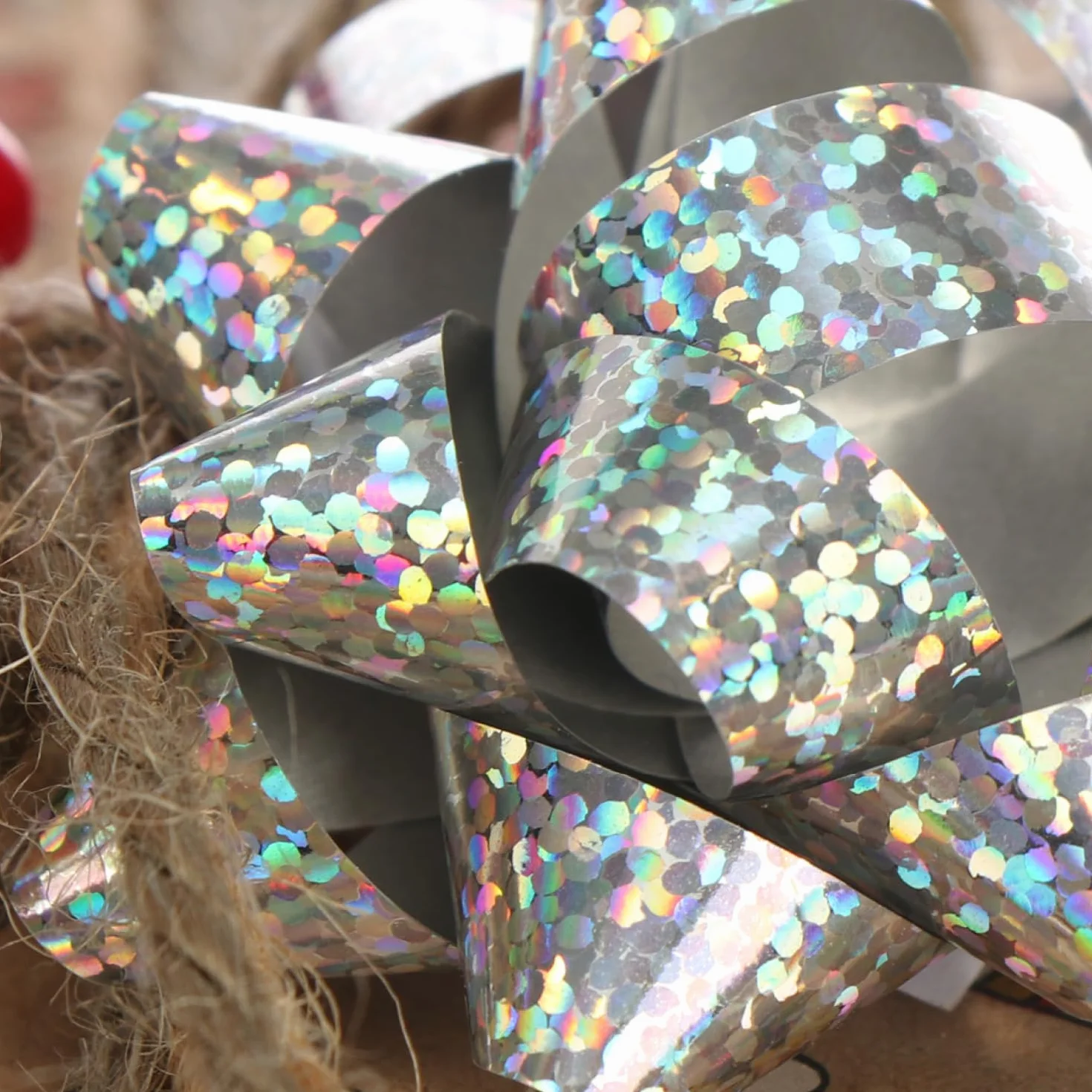 Nœuds cadeaux COM-FOUR autocollants paillettes 100 pièces 4 couleurs